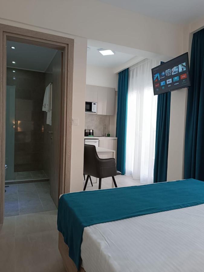Navarino Luxe Suites With Sea View Peraía エクステリア 写真