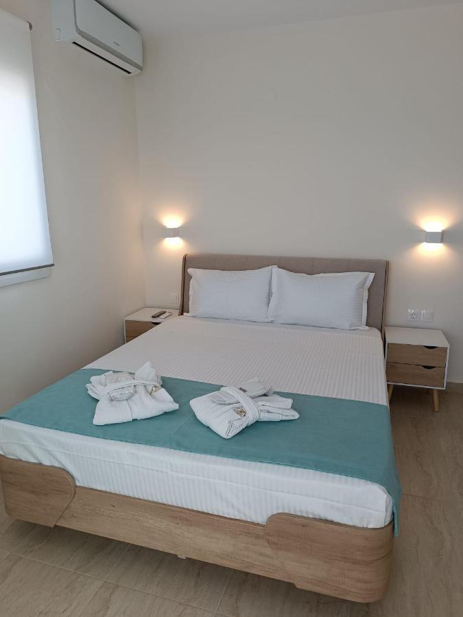 Navarino Luxe Suites With Sea View Peraía エクステリア 写真