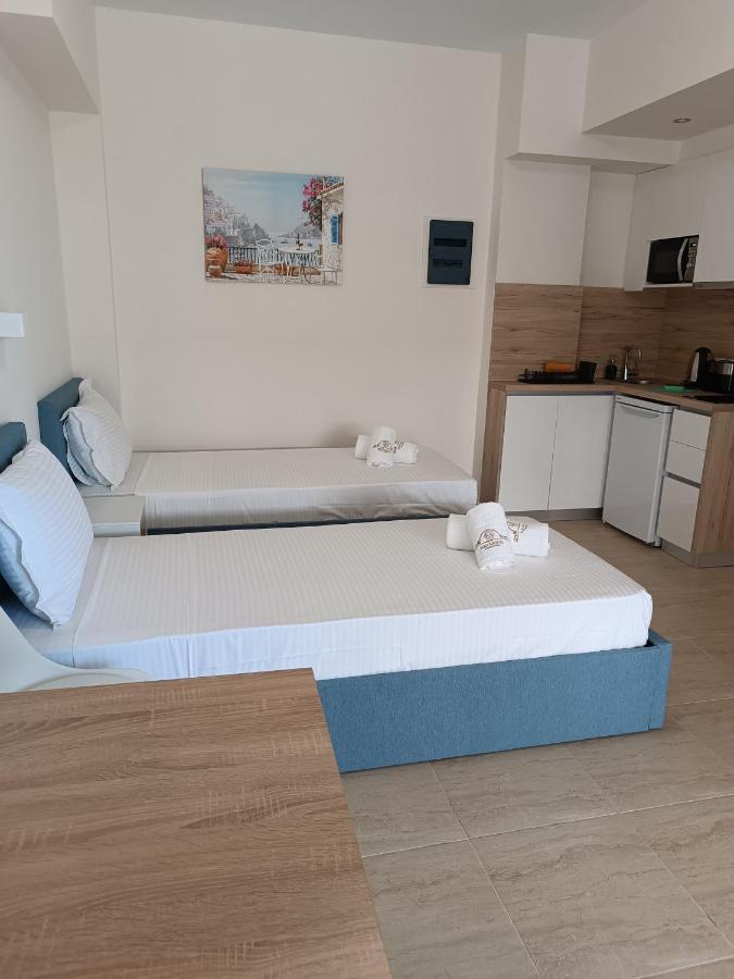 Navarino Luxe Suites With Sea View Peraía エクステリア 写真
